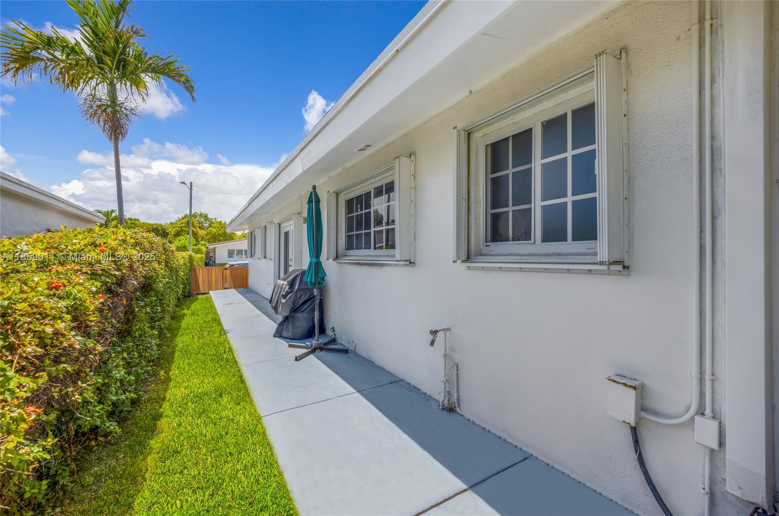 TREASURE ISLAND - Residential Lease