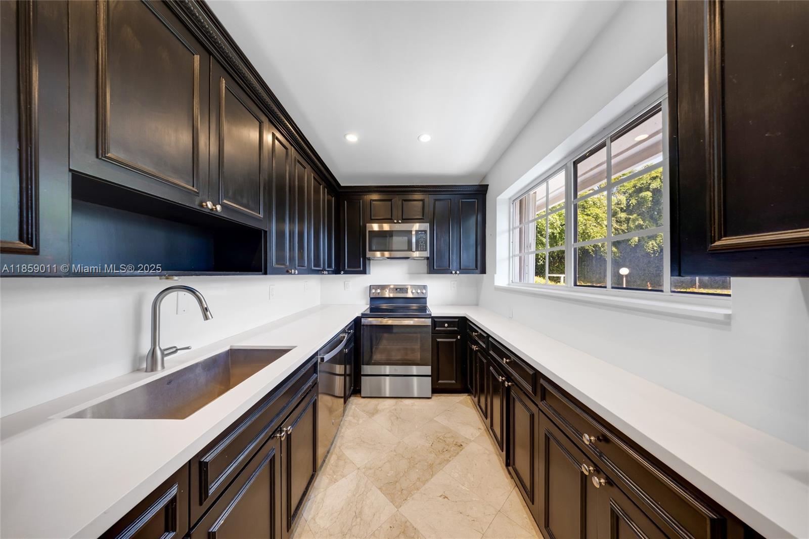 TREASURE ISLAND - Residential Lease