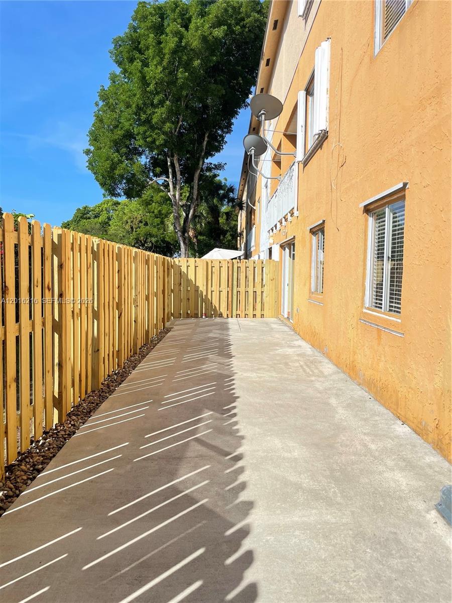 PASEO REAL CONDO - Residential Lease