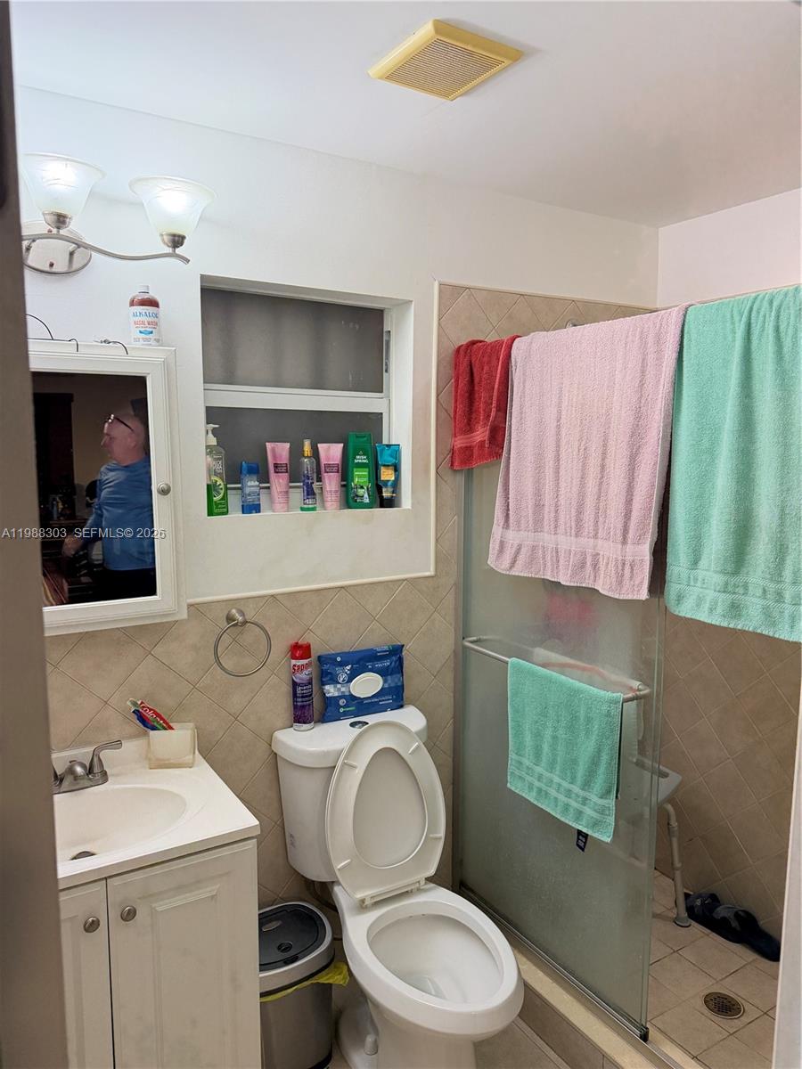 INGLESIDE PARK - Residential