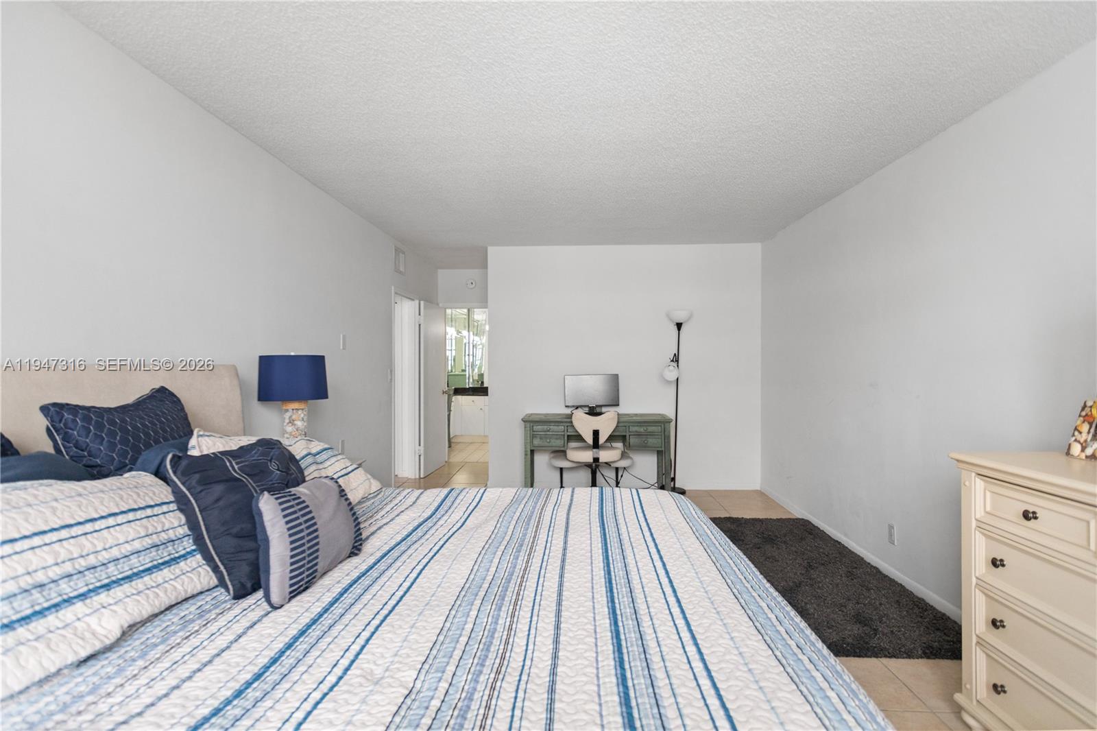 SEA AIR TOWERS CONDO - Residential