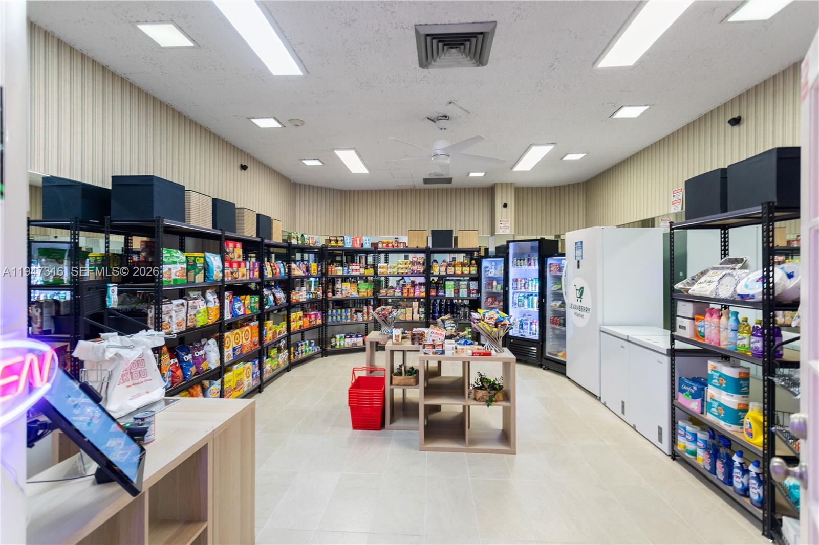 SEA AIR TOWERS CONDO - Residential