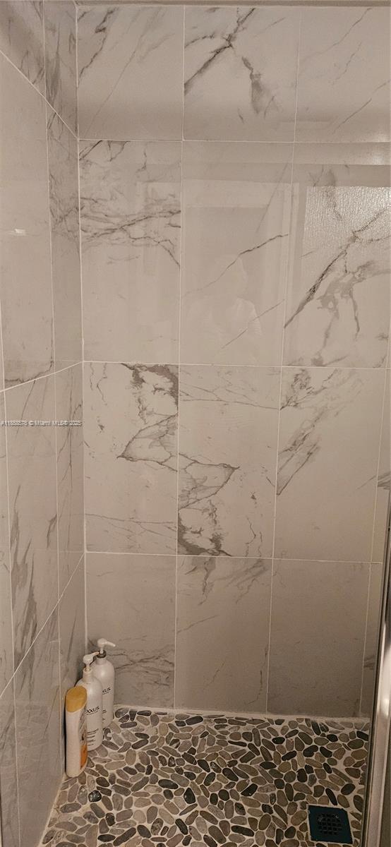 CYPRESS CHASE CONDO NO 8 - Residential