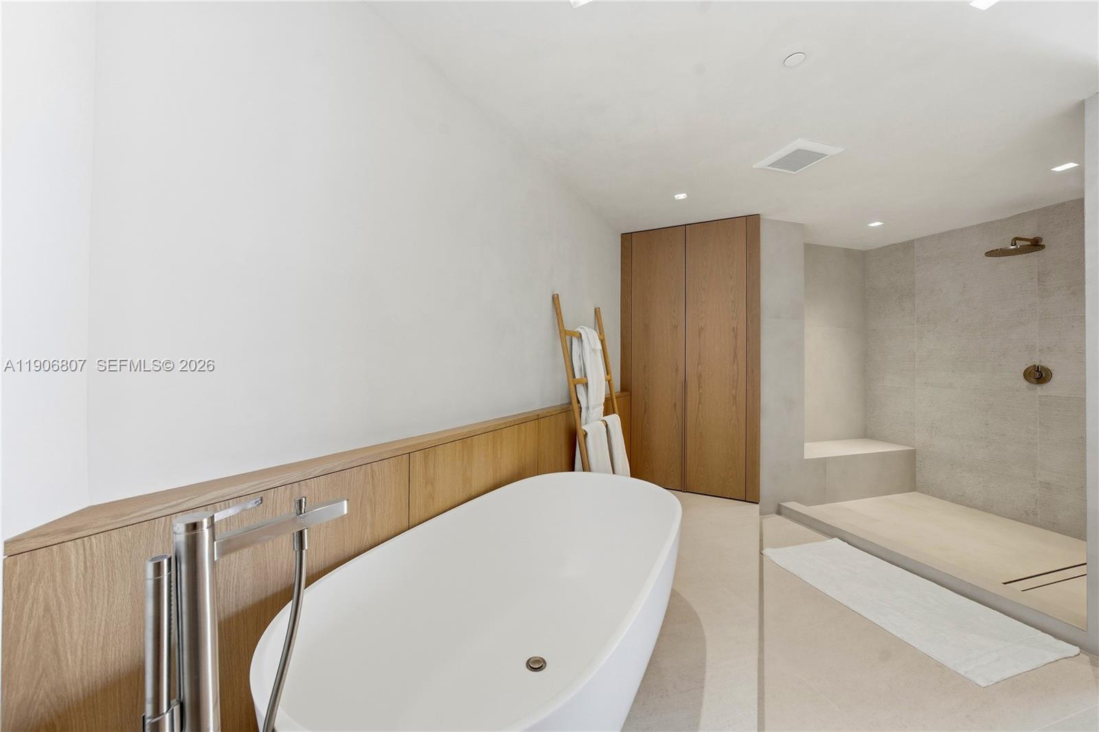 THE RESIDENCES AT THE BATH - Residential