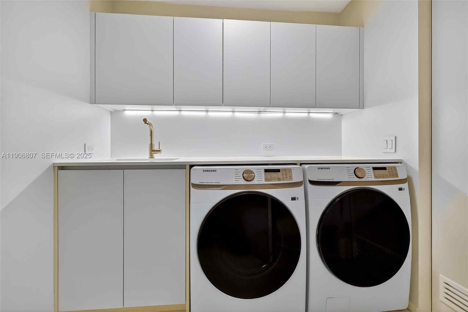 THE RESIDENCES AT THE BATH - Residential