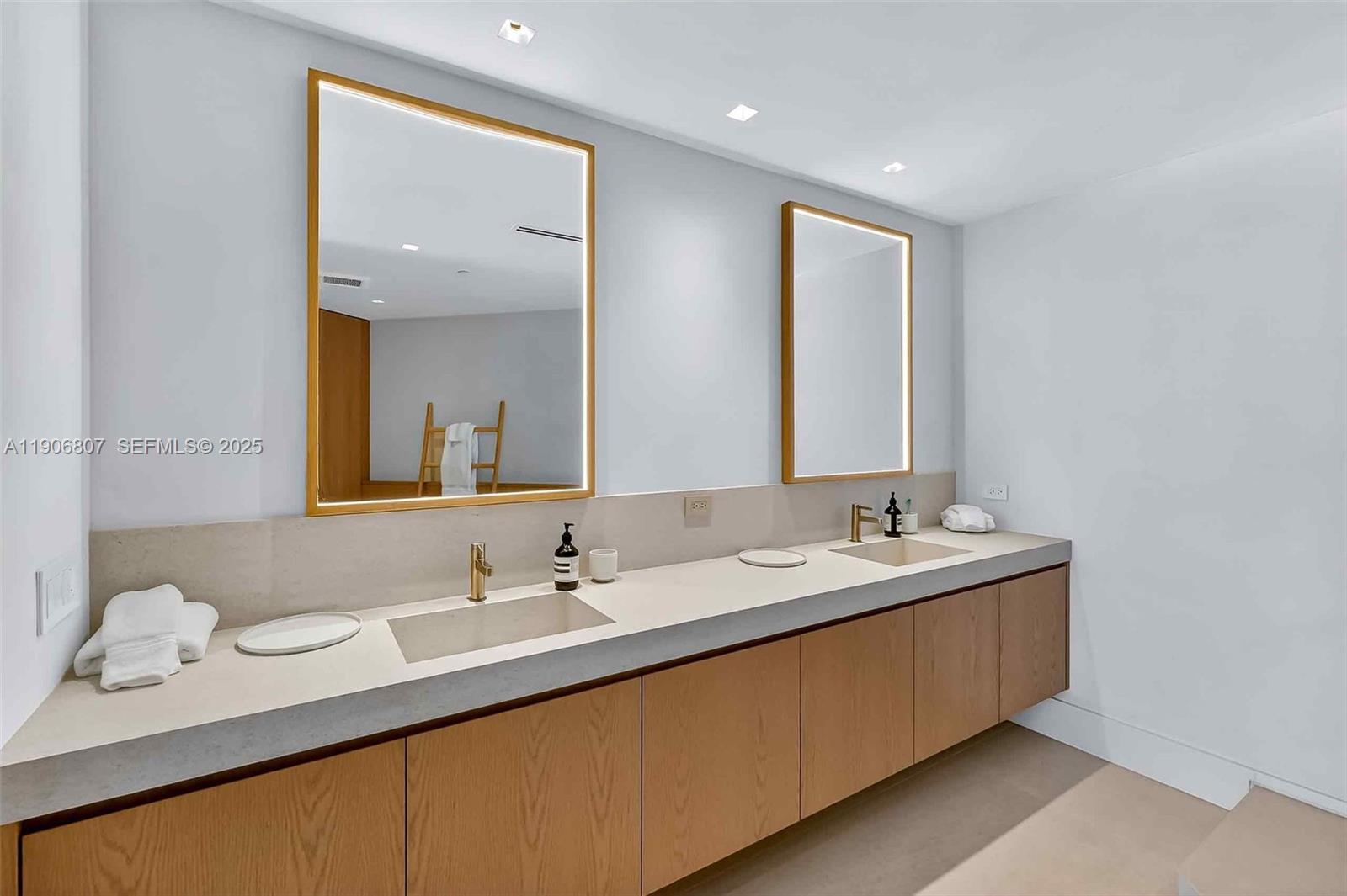 THE RESIDENCES AT THE BATH - Residential