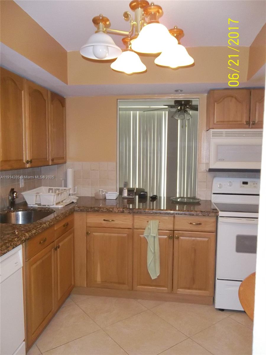 DESOTO PARK CONDO - Residential Lease