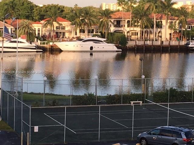 DESOTO PARK CONDO - Residential Lease