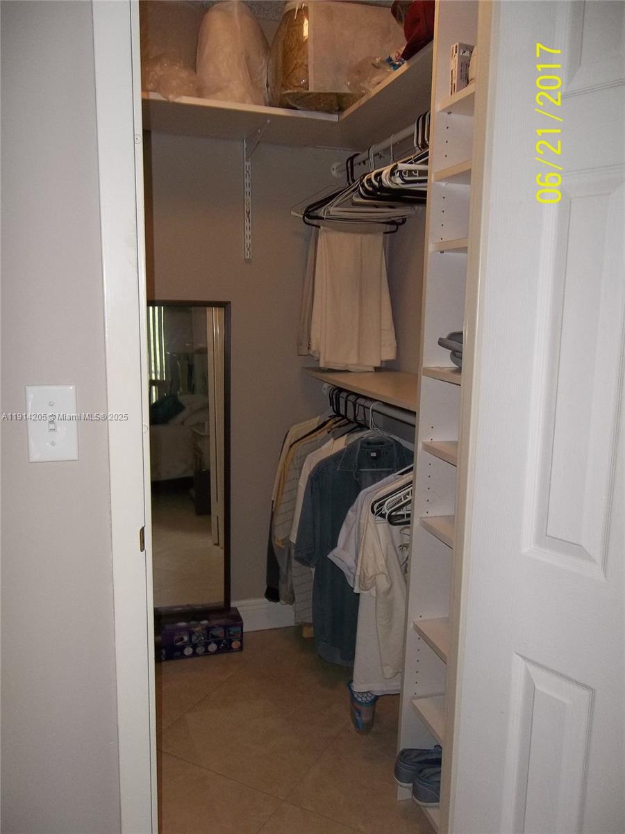 DESOTO PARK CONDO - Residential Lease