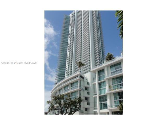 Rental Property at 92 Sw 3rd St 2908, Miami, Broward County, Florida - Bedrooms: 1 
Bathrooms: 2  - $3,050 MO.