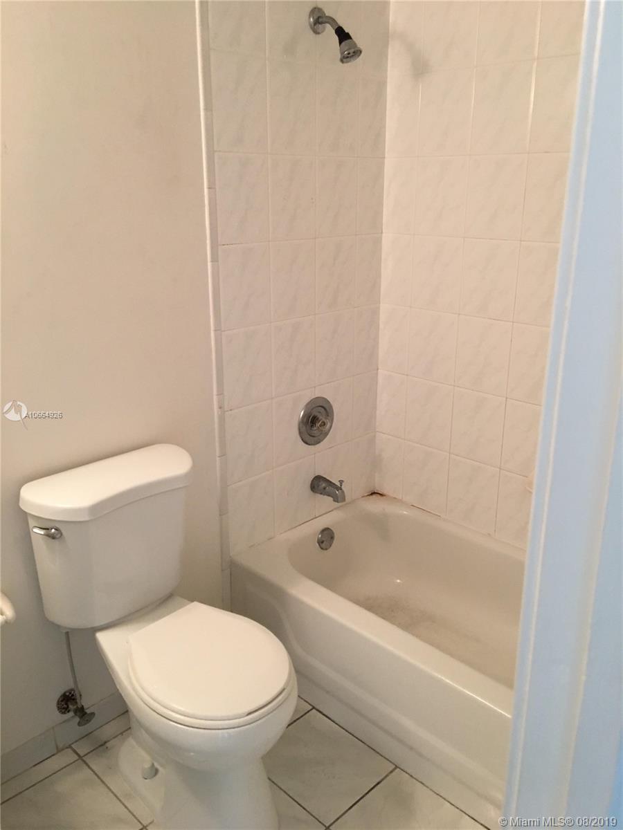 CUTLER CREEK VILLAGE COND - Residential Lease