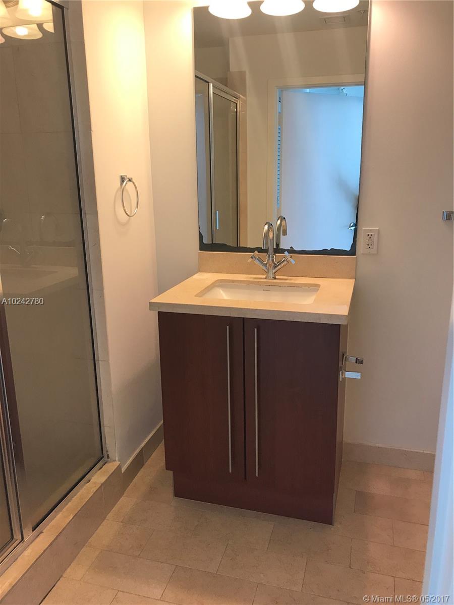 THE AXIS ON BRICKELL II C - Residential Lease