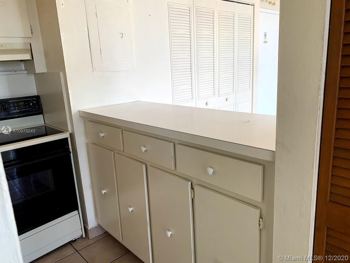 THE GREENS CONDO - Residential