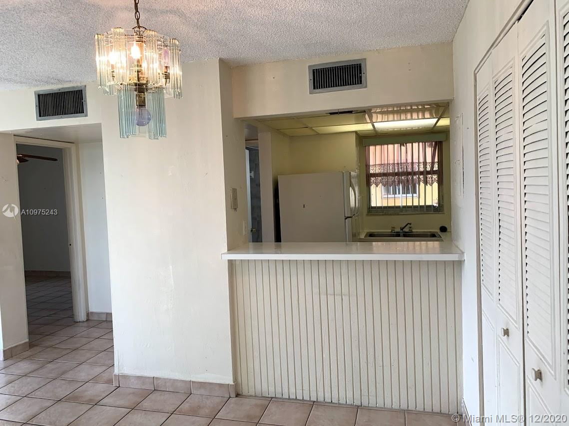 THE GREENS CONDO - Residential