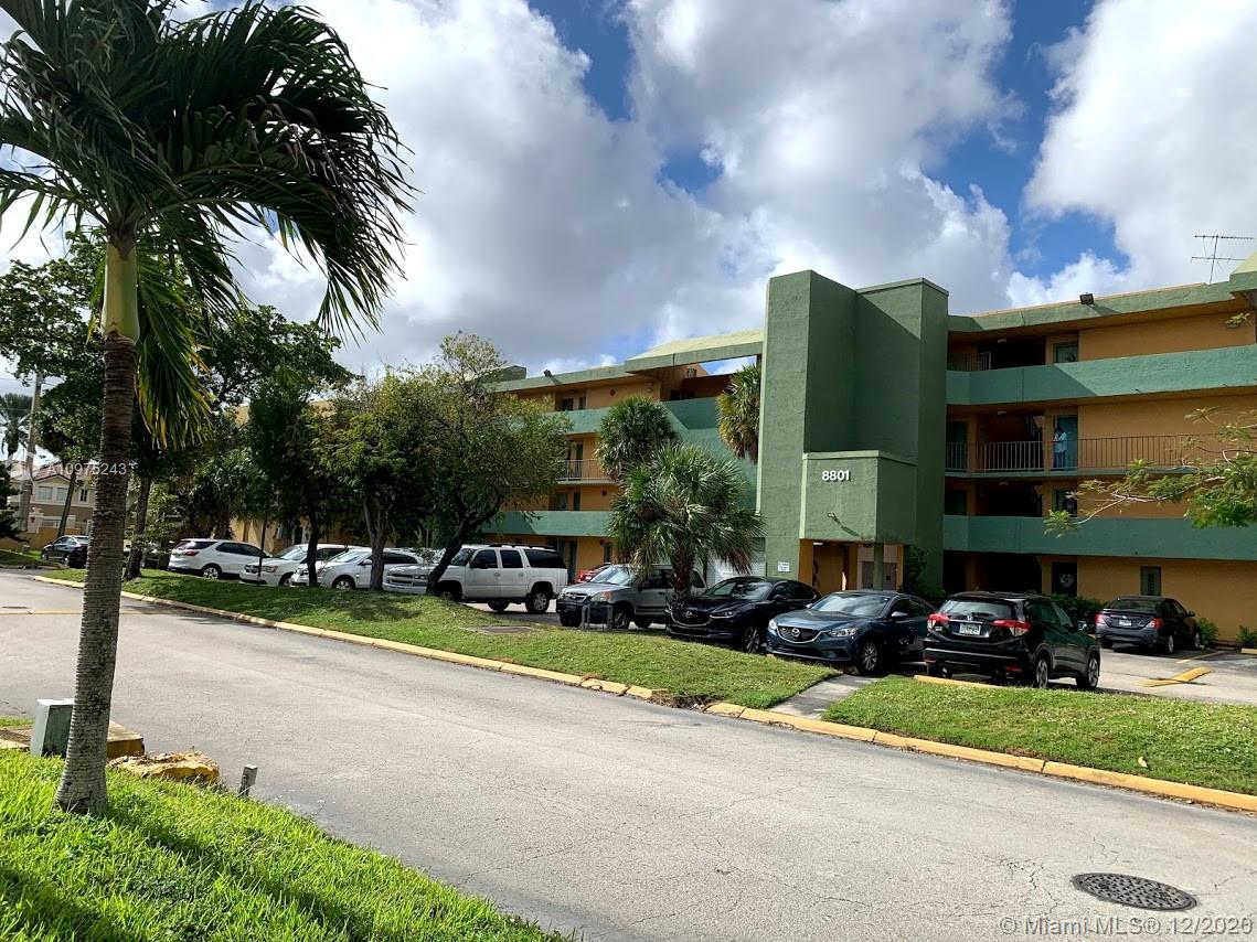 THE GREENS CONDO - Residential