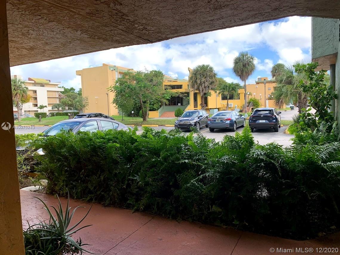 THE GREENS CONDO - Residential