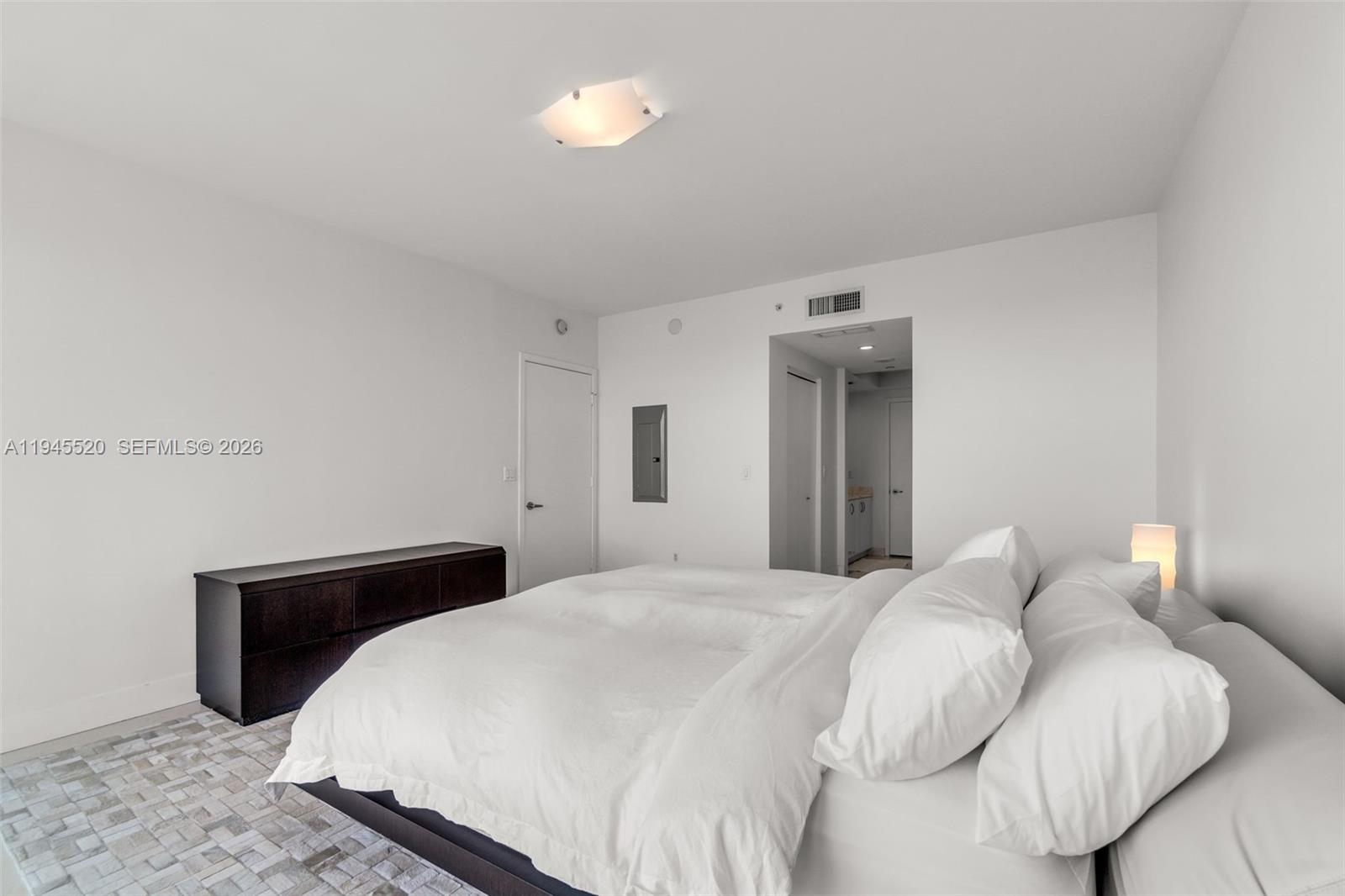 JADE RESIDENCES AT BRICKEL - Residential