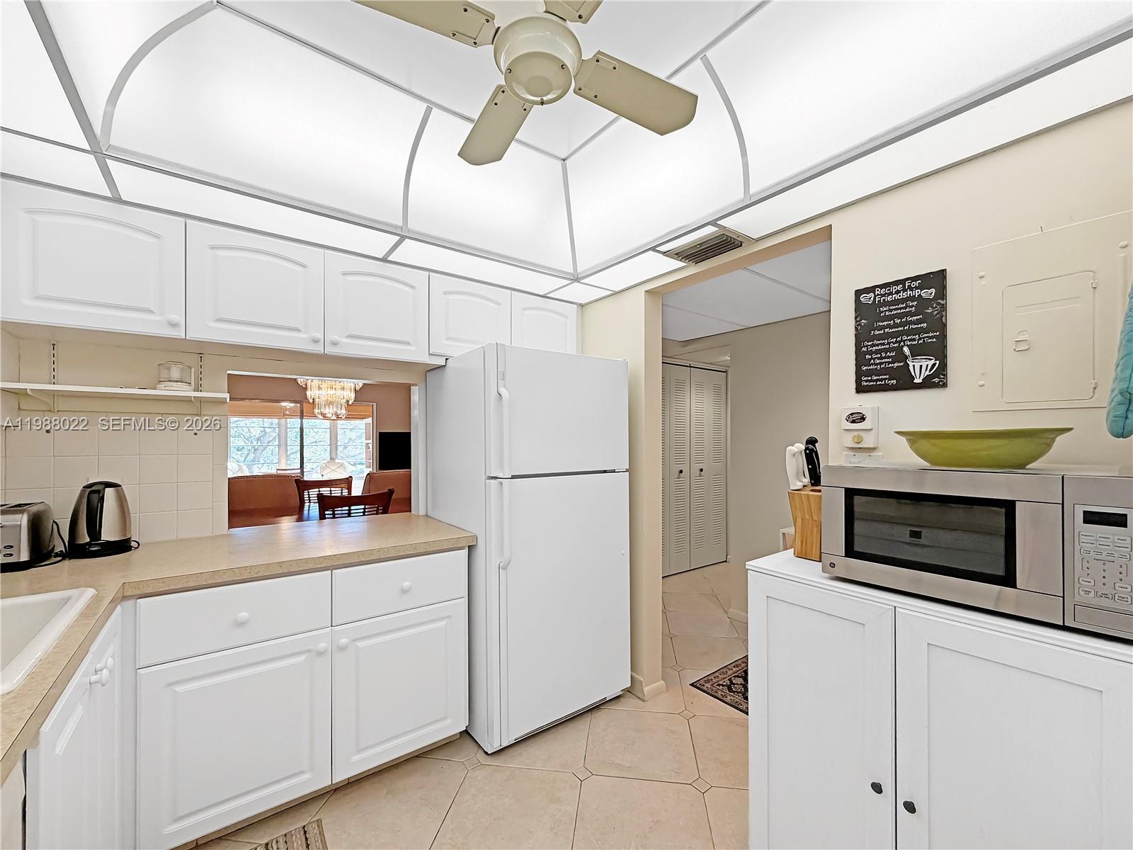 ORIOLE GOLF & TENNIS CLUB - Residential Lease