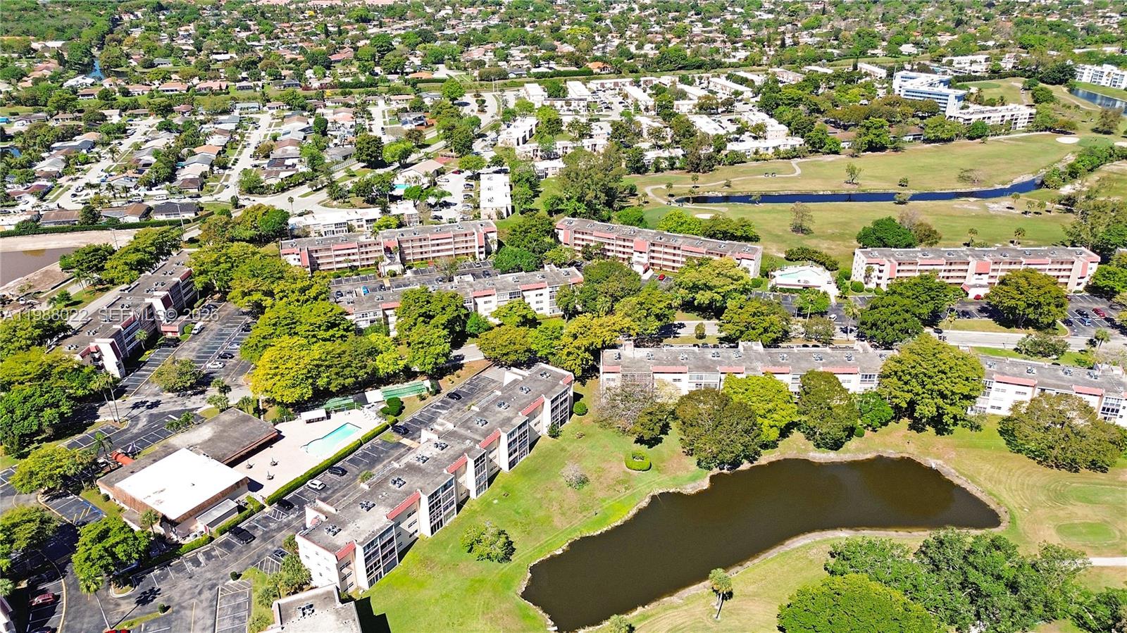 ORIOLE GOLF & TENNIS CLUB - Residential Lease