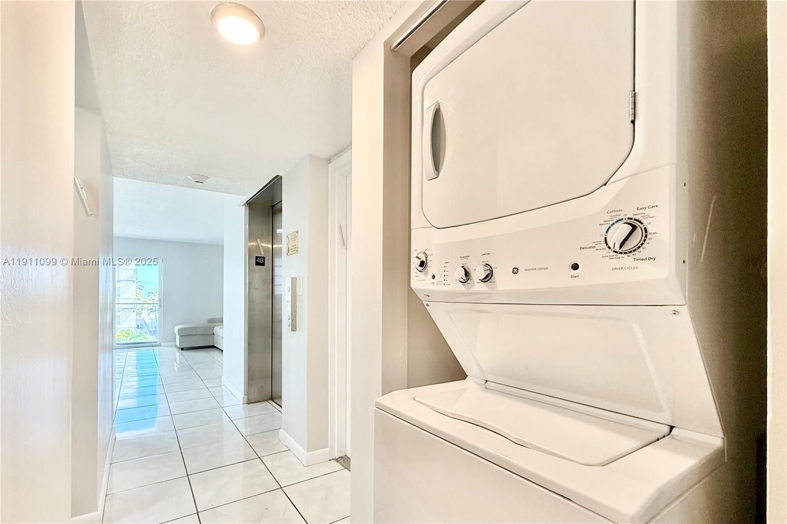 4122 COLLINS CONDO - Residential Lease