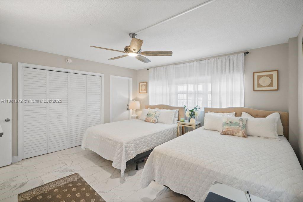 LEISURE MAR CONDO - Residential