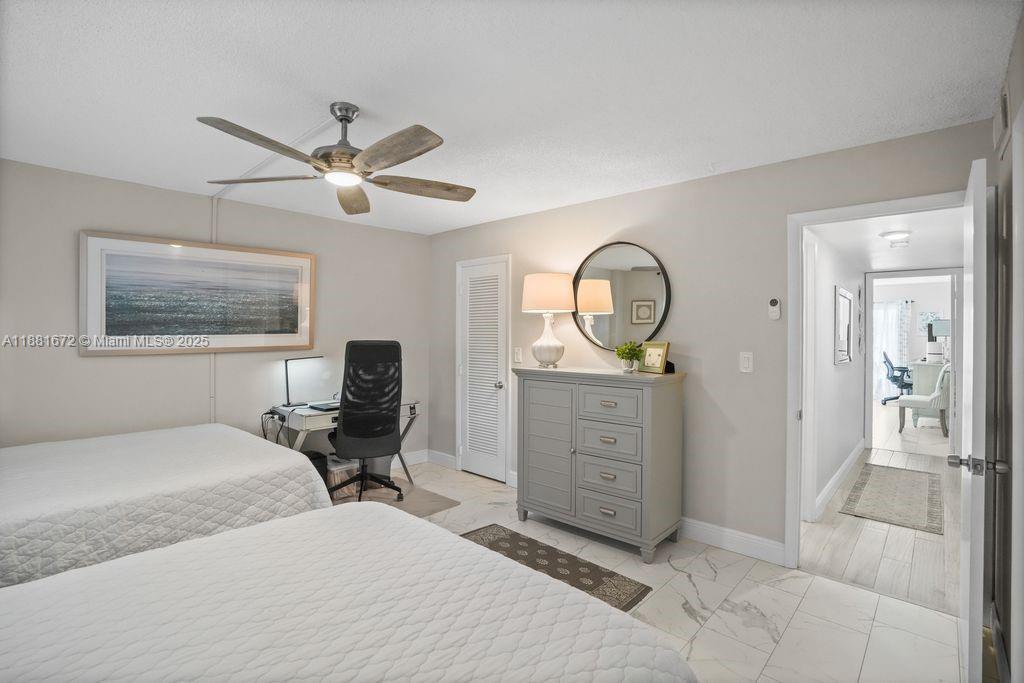 LEISURE MAR CONDO - Residential