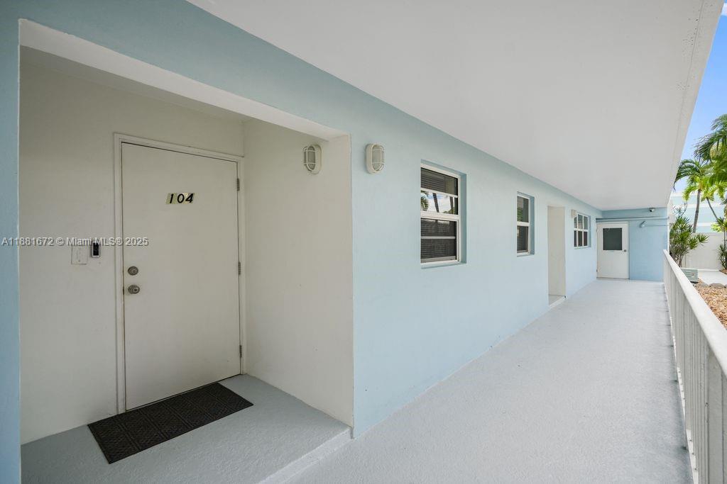LEISURE MAR CONDO - Residential