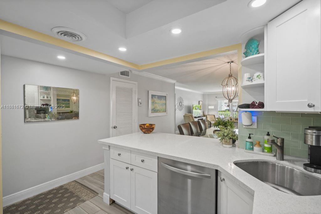 LEISURE MAR CONDO - Residential