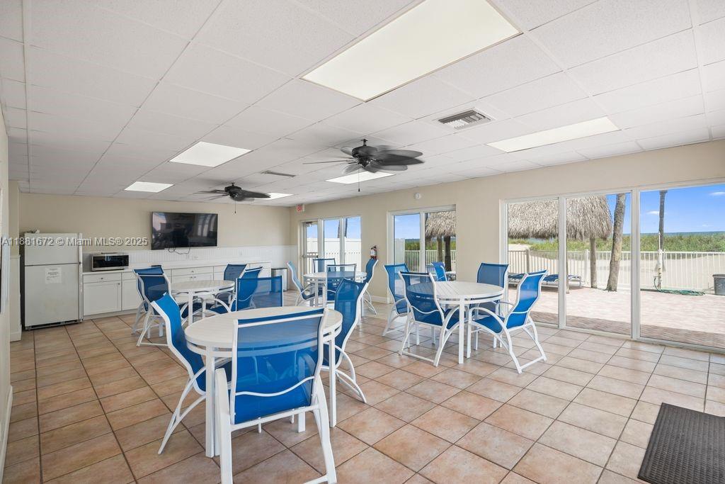 LEISURE MAR CONDO - Residential