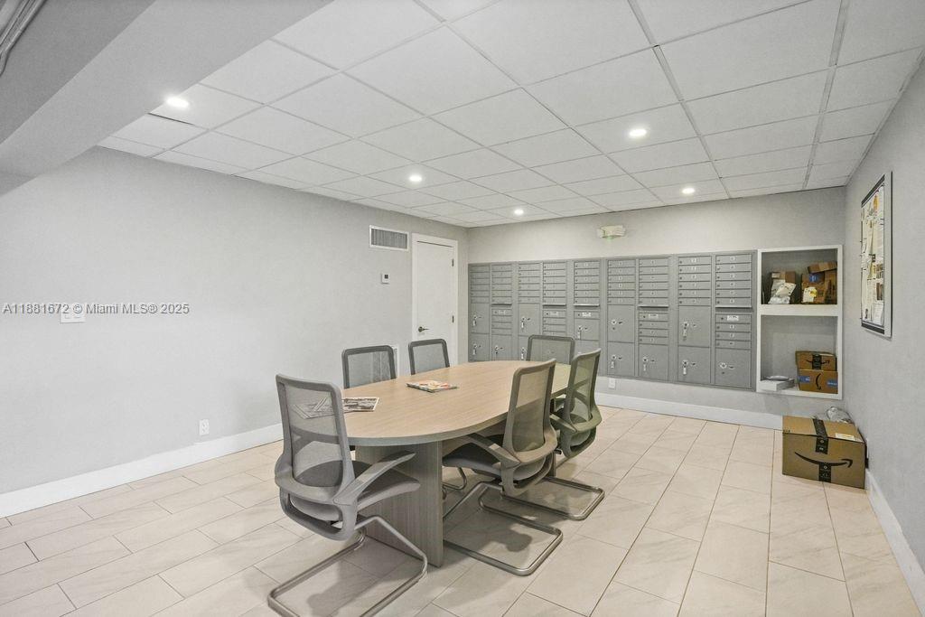 LEISURE MAR CONDO - Residential