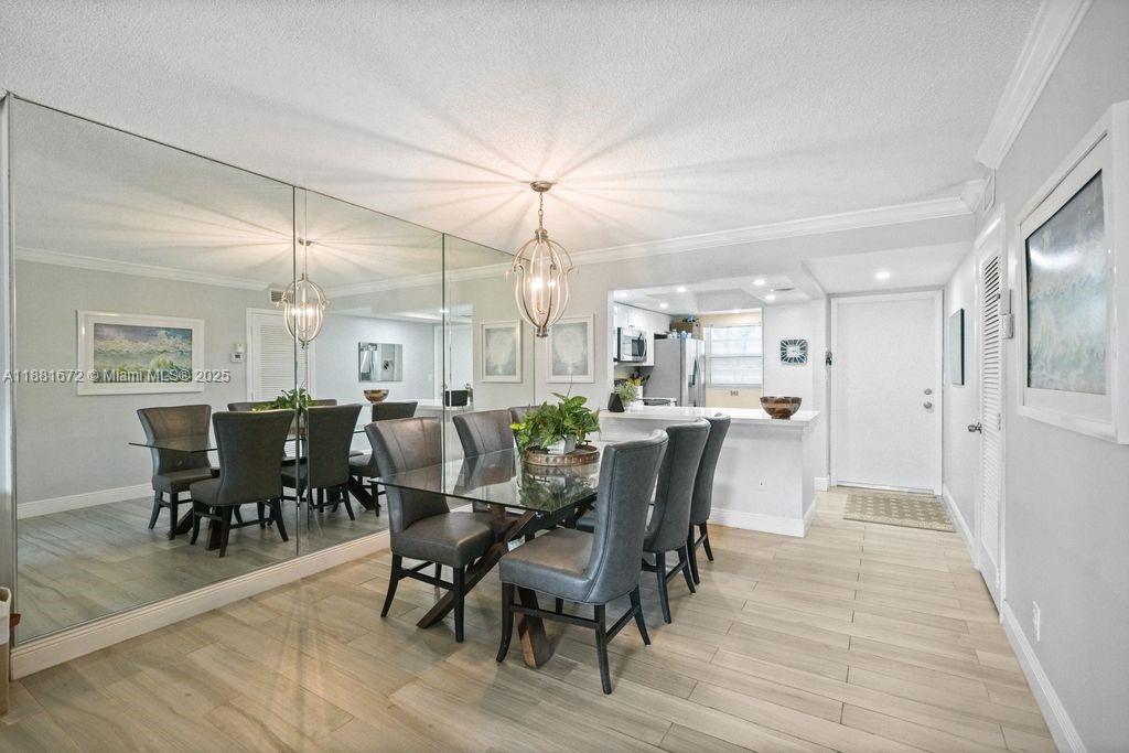 LEISURE MAR CONDO - Residential