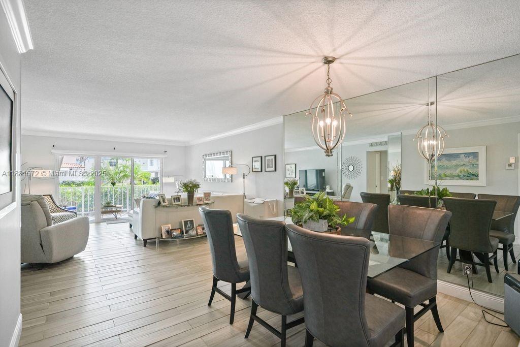 LEISURE MAR CONDO - Residential