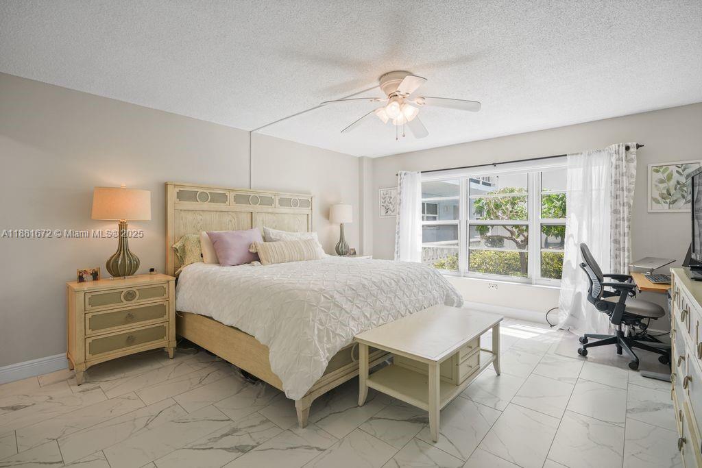 LEISURE MAR CONDO - Residential