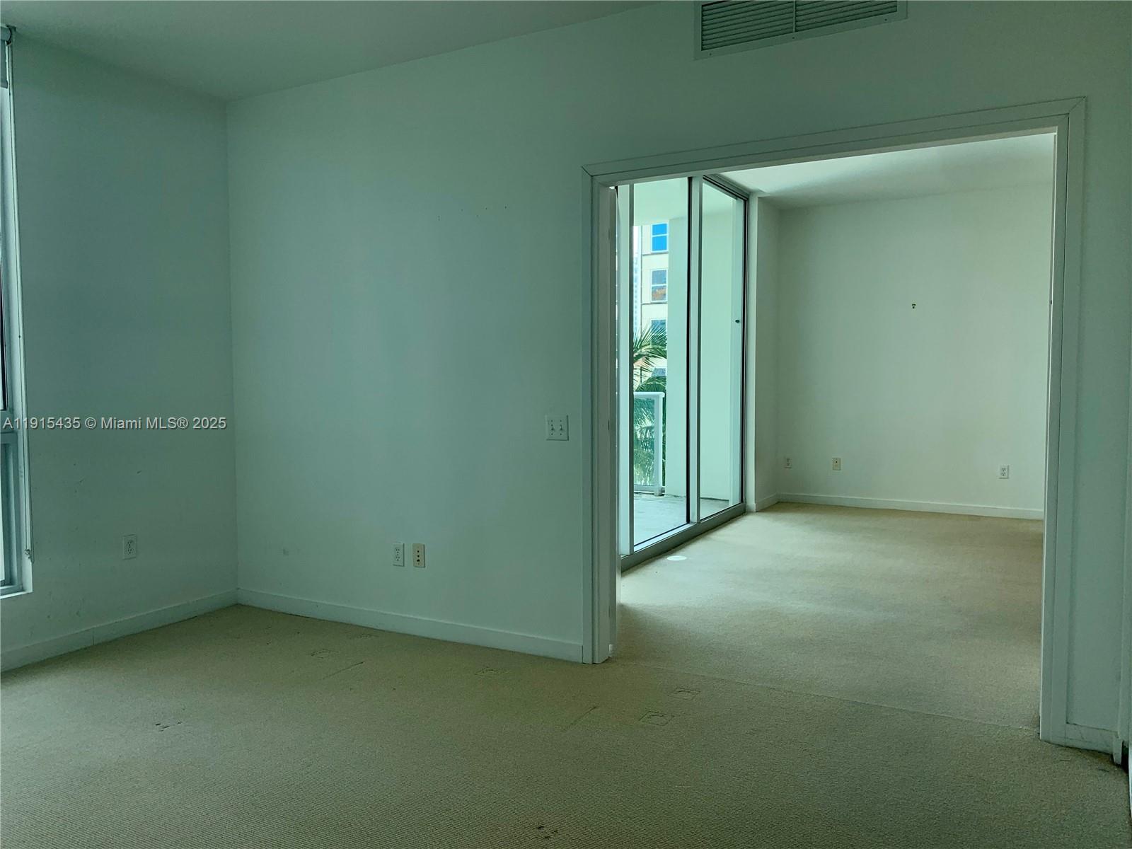 MET 1 CONDO - Residential Lease