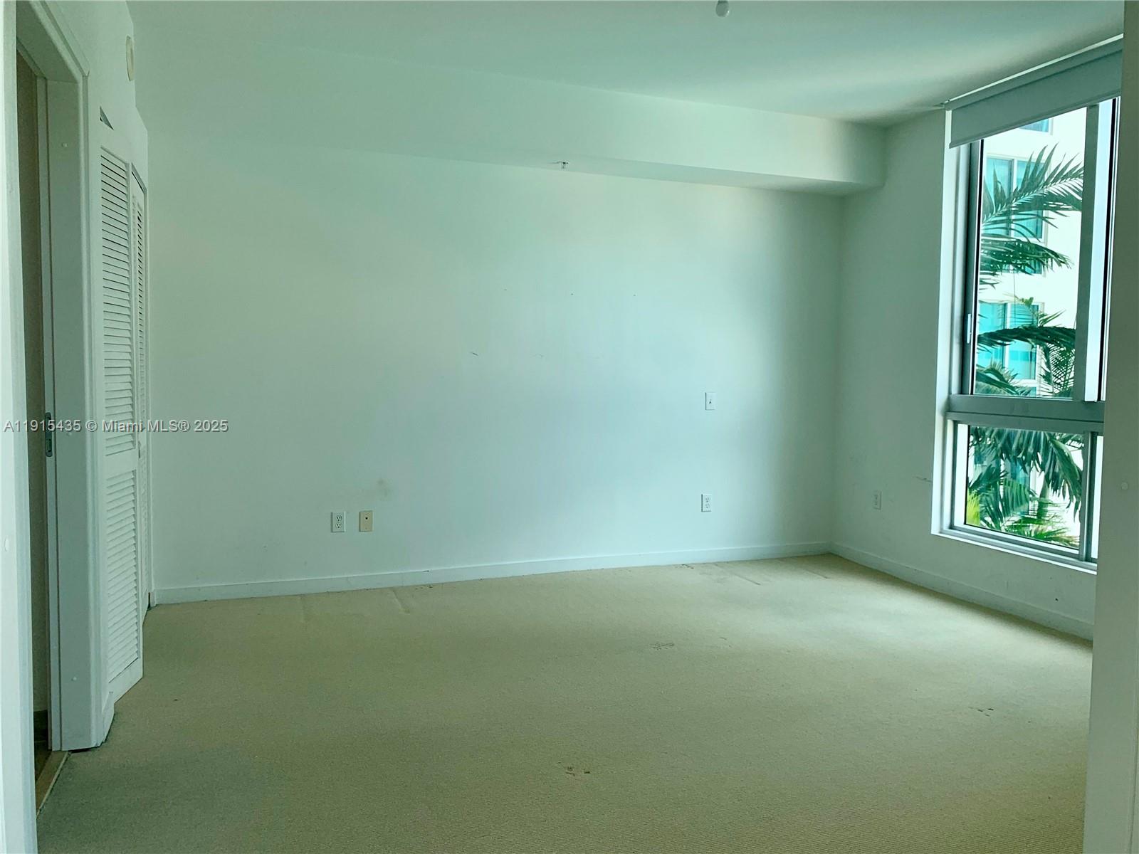 MET 1 CONDO - Residential Lease