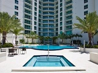 MET 1 CONDO - Residential Lease