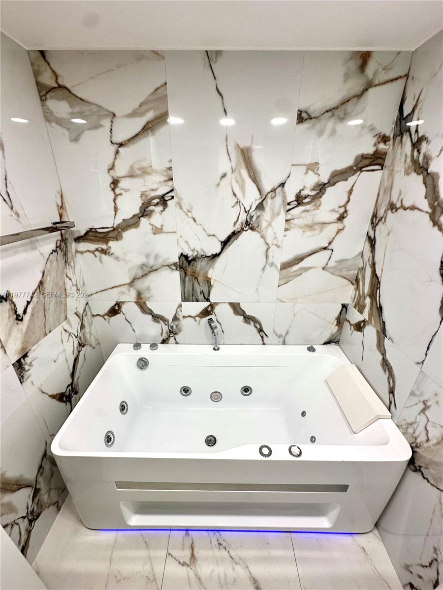 CEDAR GLENN CONDO APTS EA - Residential