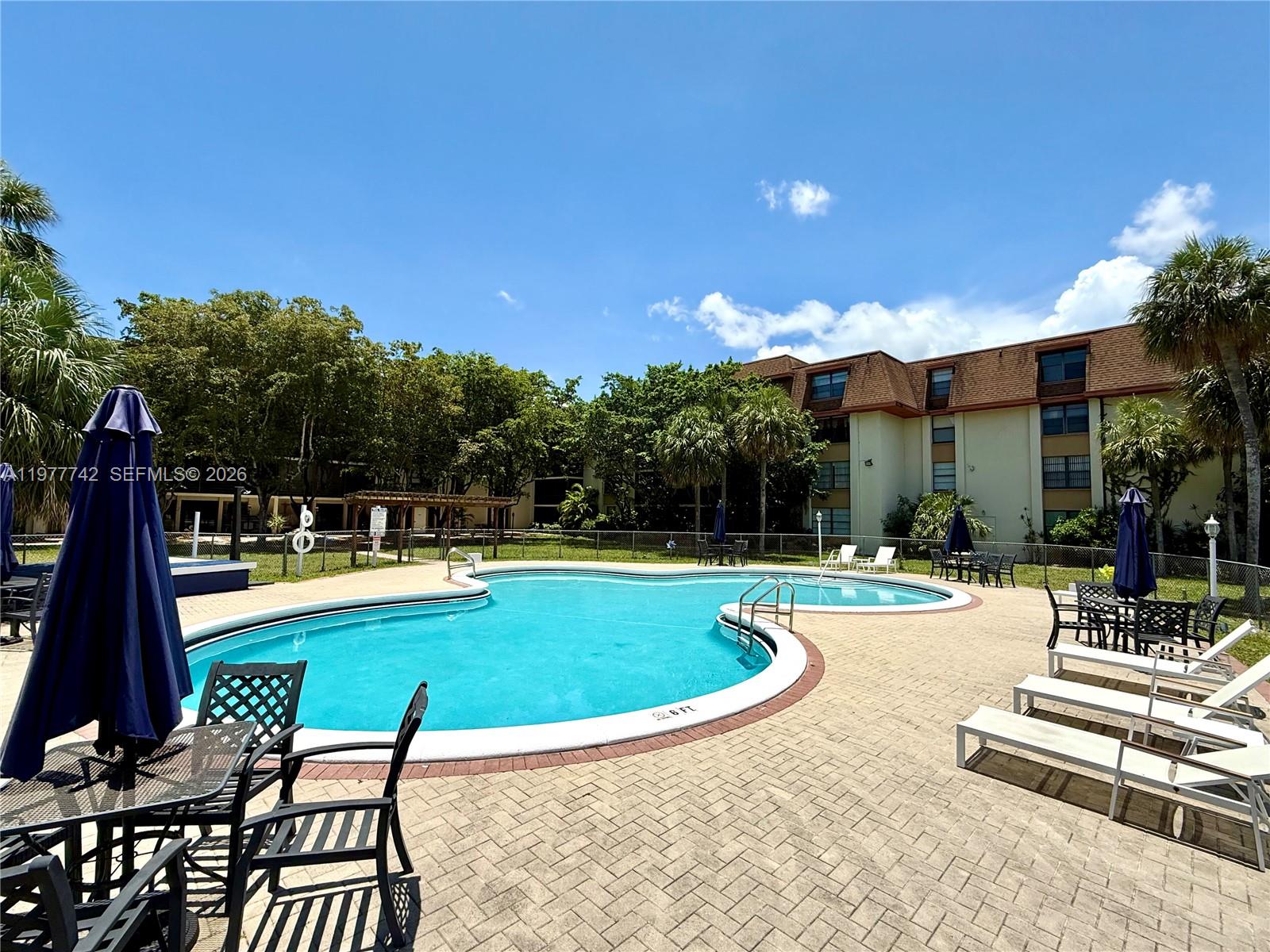 CEDAR GLENN CONDO APTS EA - Residential