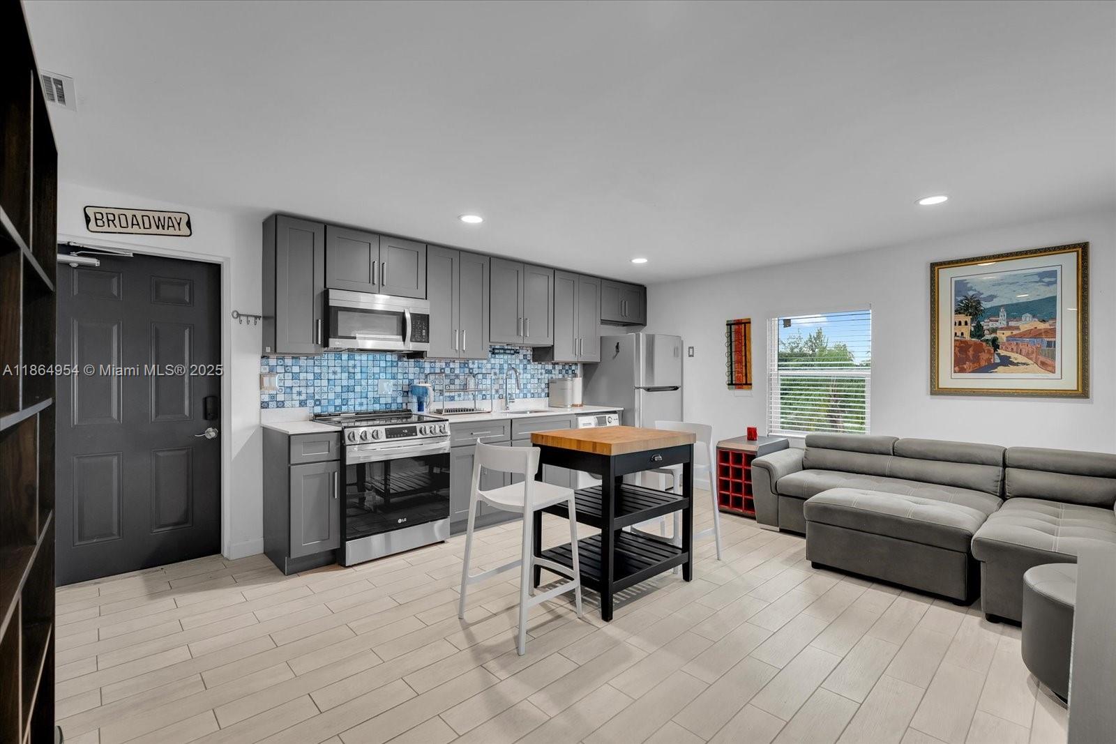 FLA FRUIT LANDS CO SUB NO - Residential