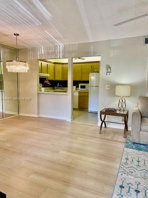 PINE RIDGE SOUTH IV CONDO - Residential