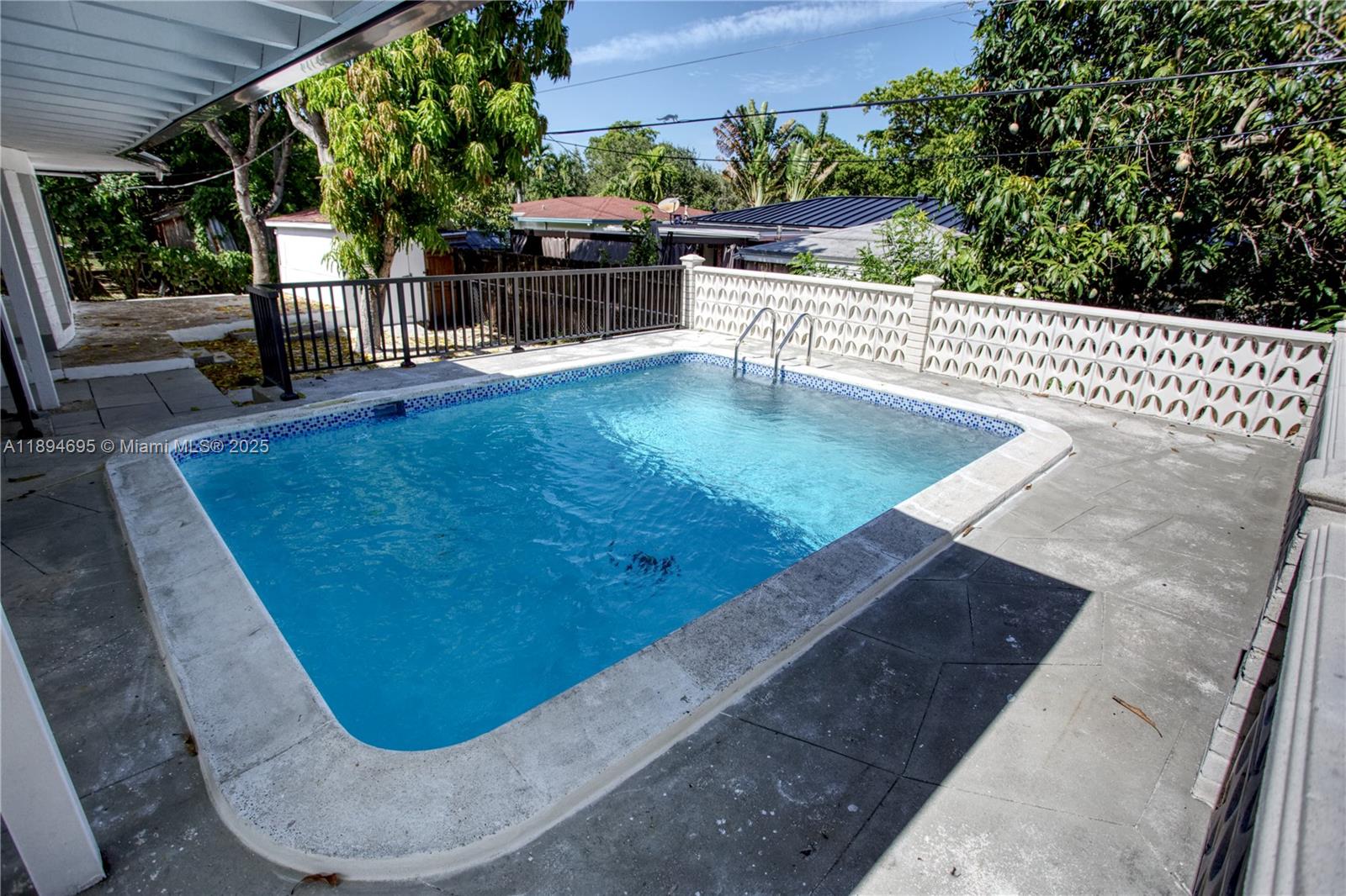 BREEZESWEPT ESTATES 1ST A - Residential Lease