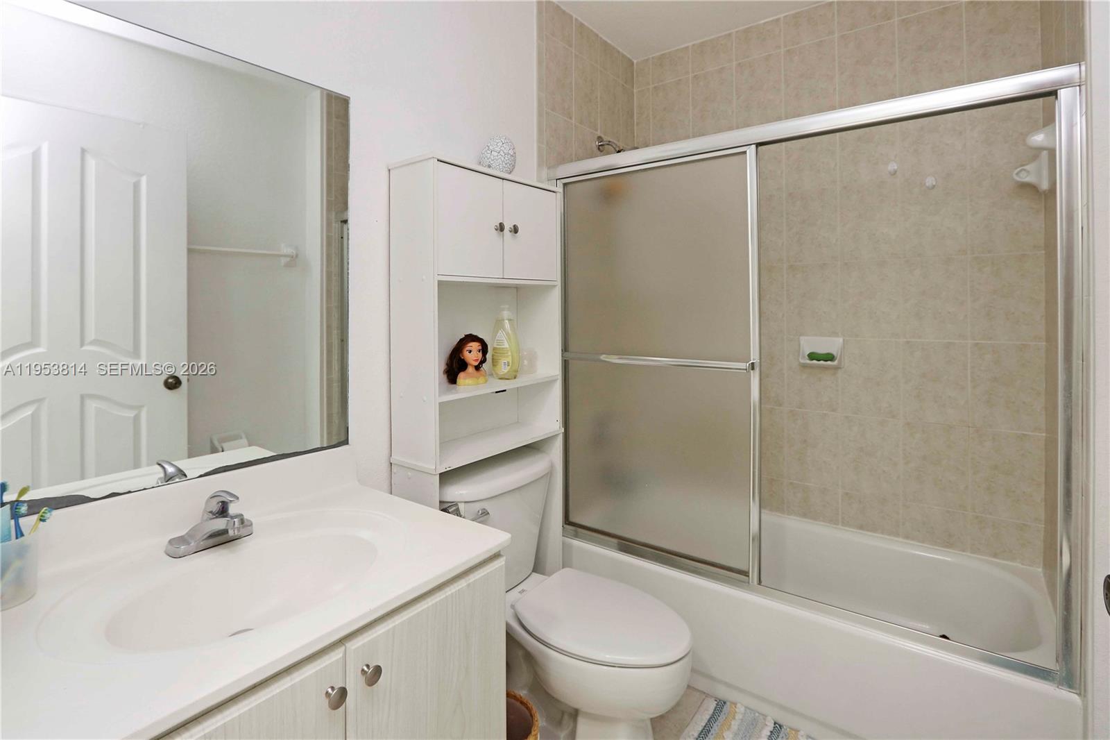 IBIS VILLAS AT DORAL COND - Residential