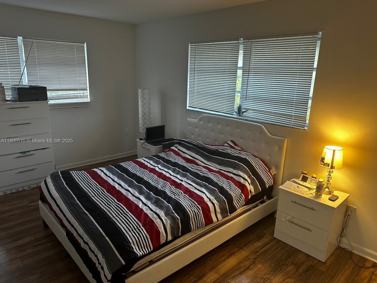 OLA CONDO - Residential