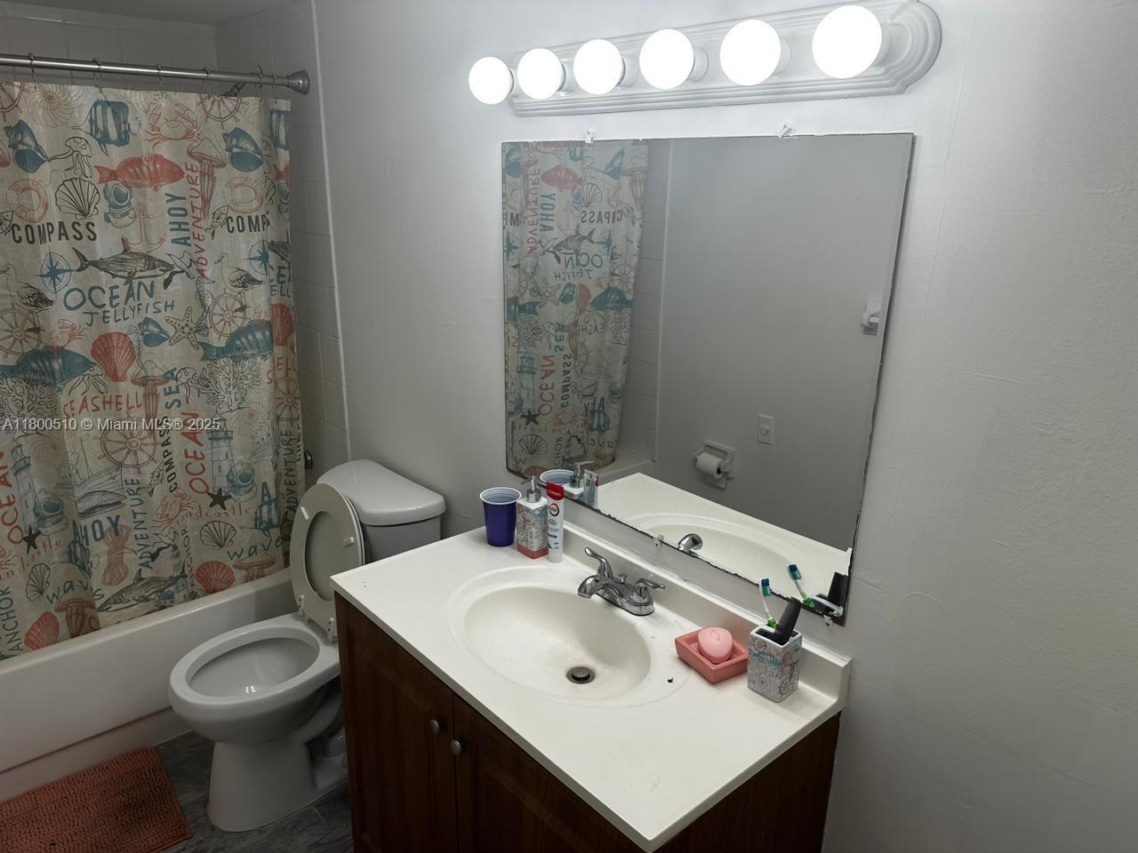 OLA CONDO - Residential