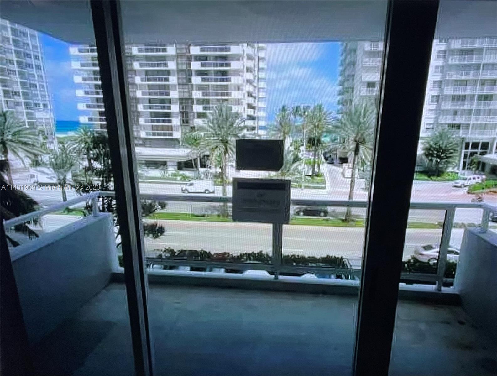 Property for Sale at Address Not Disclosed, Miami Beach, Miami-Dade County, Florida - Bedrooms: 2 
Bathrooms: 2  - $585,000