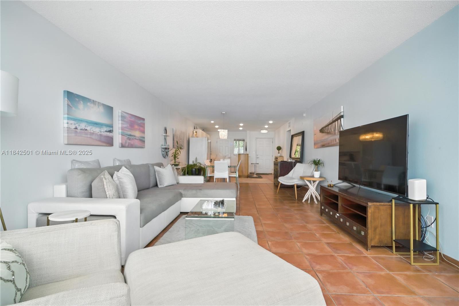 RIVIERA CONDOMINIUM APTS - Residential Lease