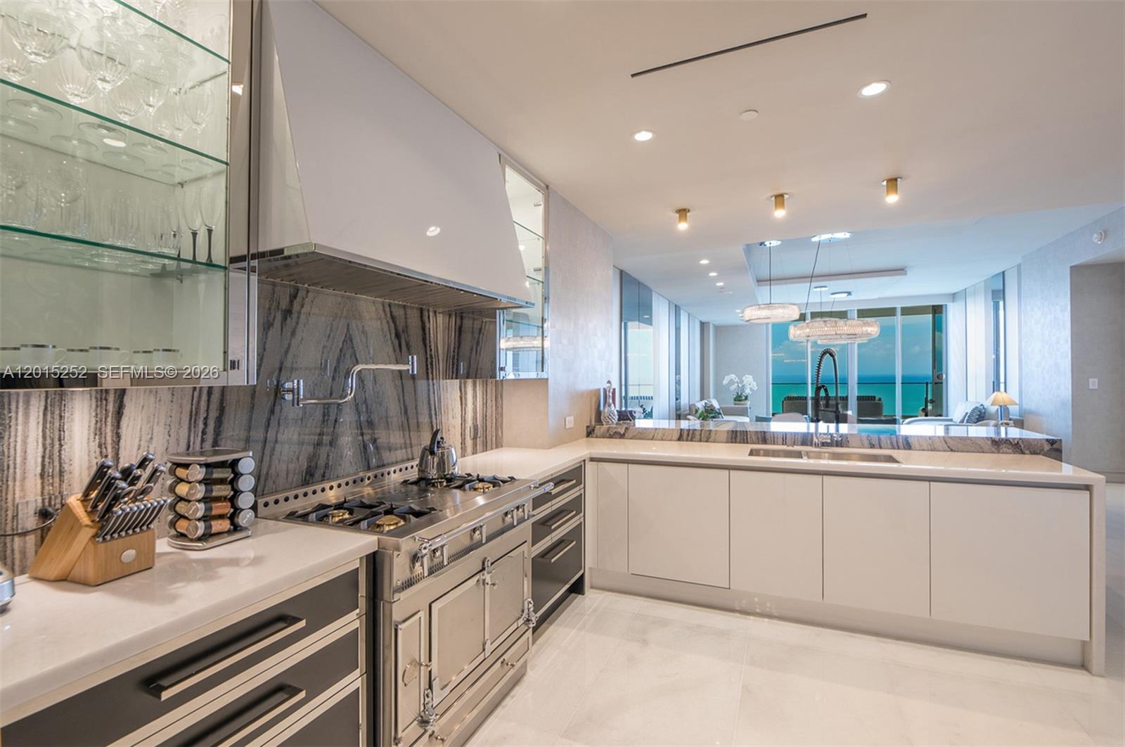 NORTH BISCAYNE BEACH AMEN - Residential