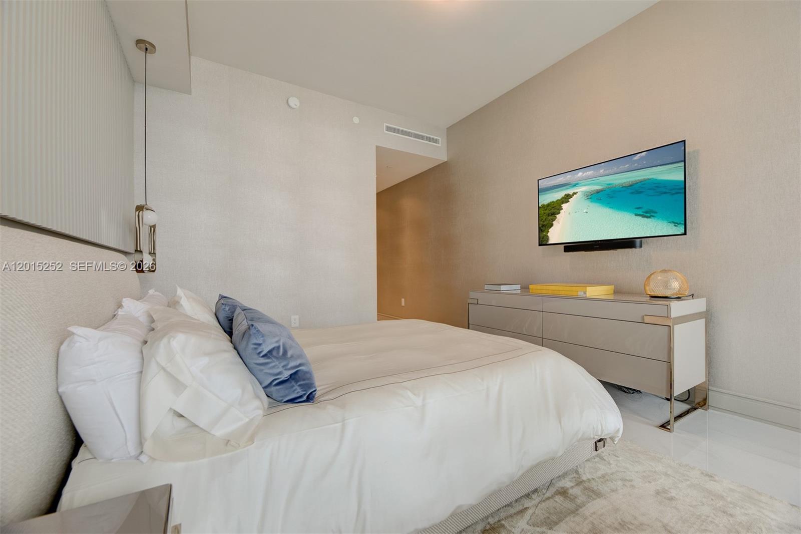 NORTH BISCAYNE BEACH AMEN - Residential