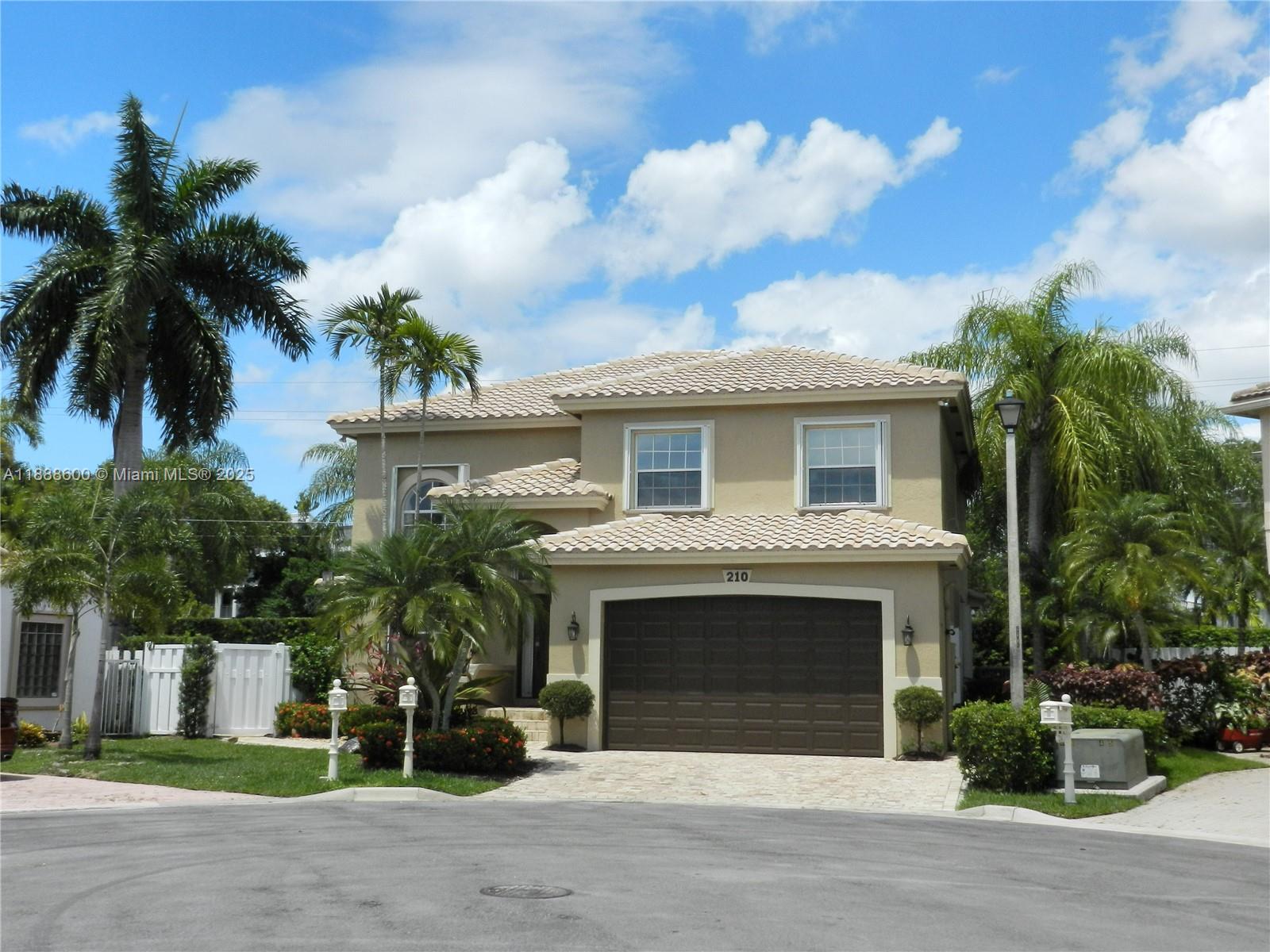 LA COSTA - Residential Lease