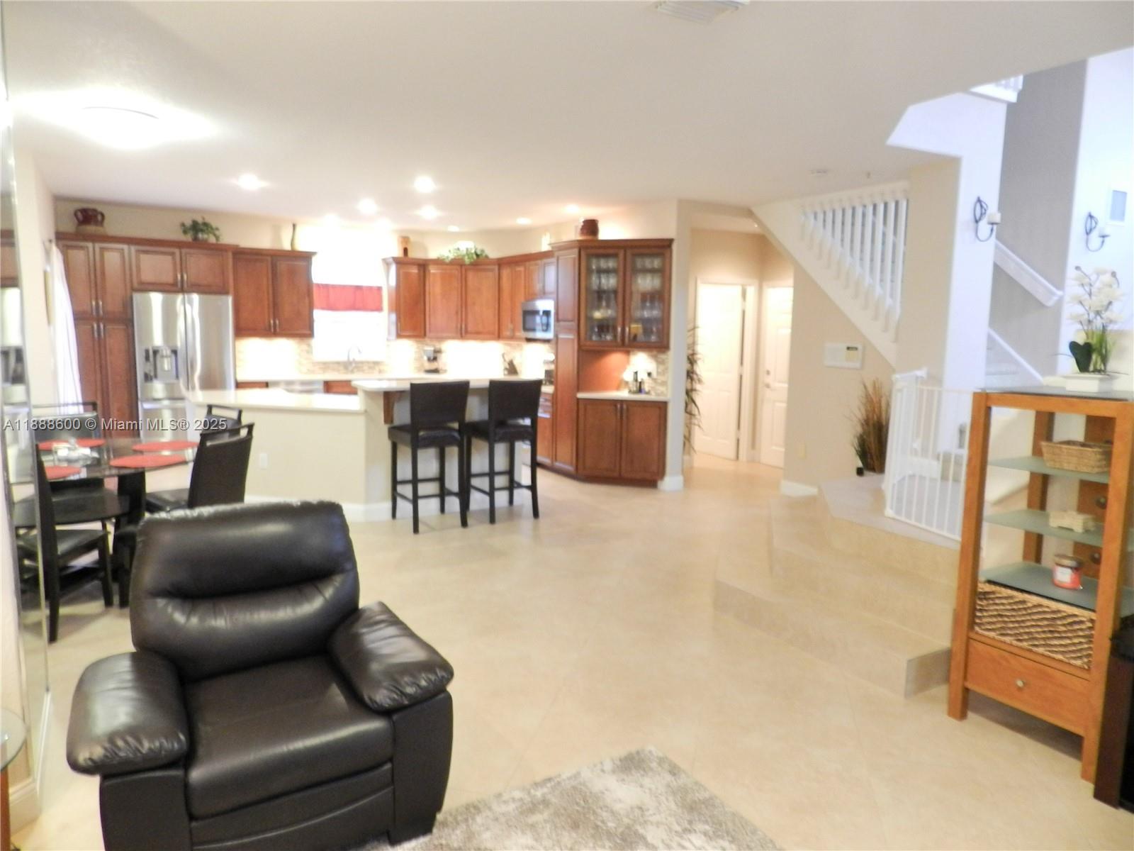 LA COSTA - Residential Lease